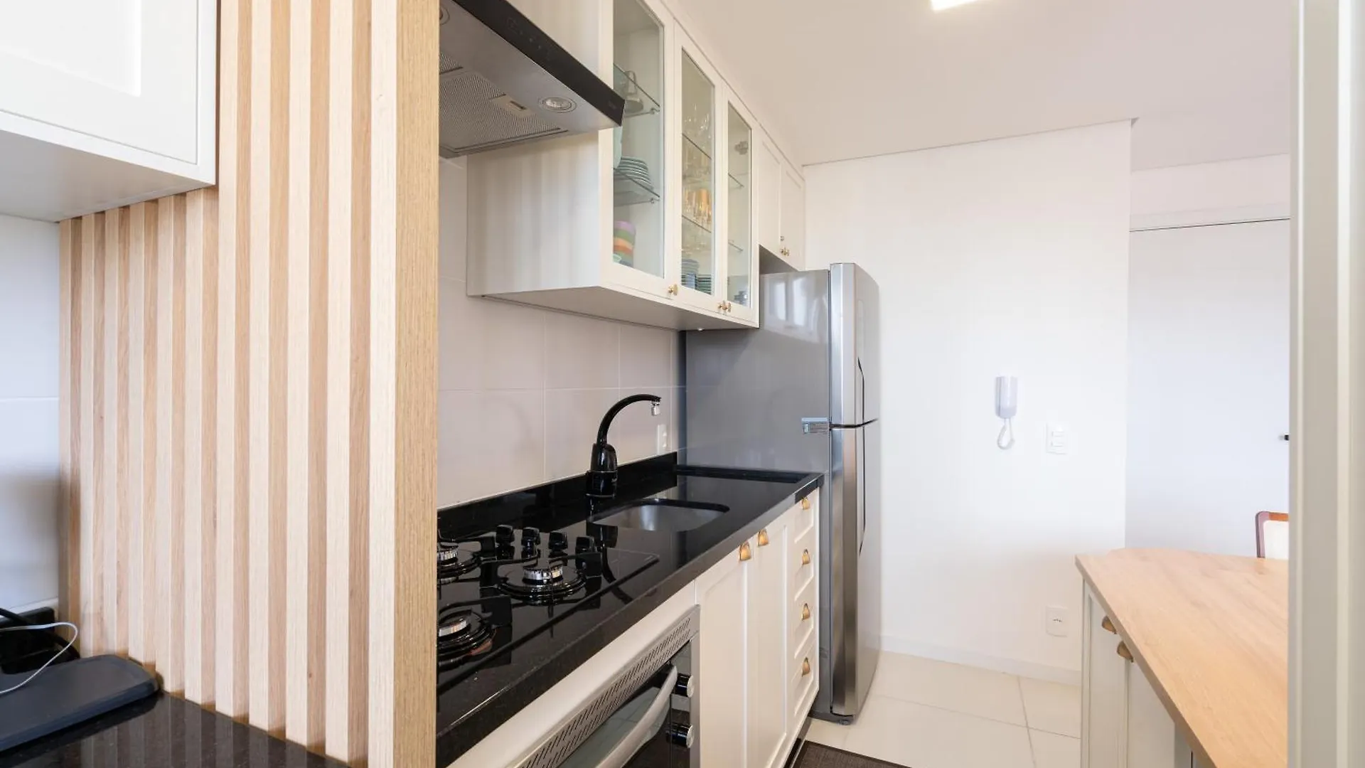 Piçarras Aptos Com 2 Quartos Piscina Churrasqueira Wi-Fi Ar Condicionado Vaga De Garagem A 500M Praia Ideal Para Familias Ou Amigos Reserve Agora