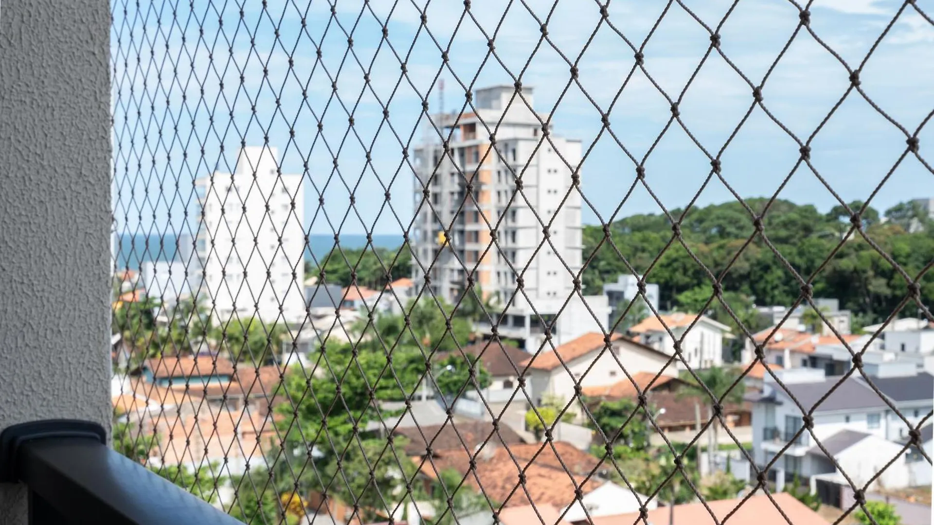 Piçarras Aptos Com 2 Quartos Piscina Churrasqueira Wi-Fi Ar Condicionado Vaga De Garagem A 500M Praia Ideal Para Familias Ou Amigos Reserve Agora 0*,  ברזיל