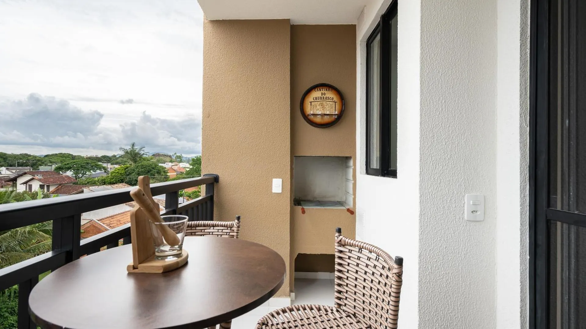 Piçarras Aptos Com 2 Quartos Piscina Churrasqueira Wi-Fi Ar Condicionado Vaga De Garagem A 500M Praia Ideal Para Familias Ou Amigos Reserve Agora ברזיל